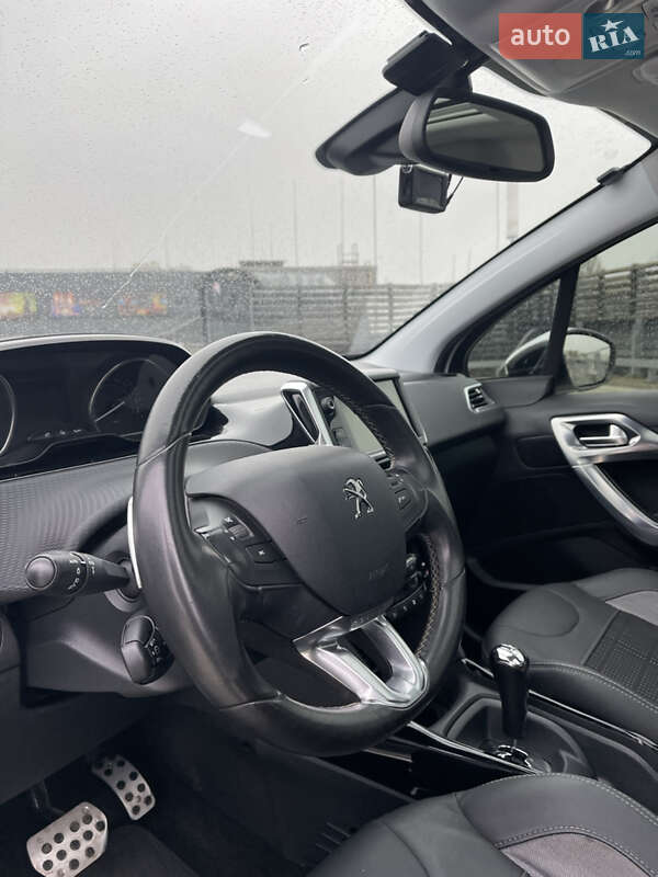 Внедорожник / Кроссовер Peugeot 2008 2015 в Киеве фото 27 Внедорожник / Кроссовер Peugeot 2008 2015 в Киеве