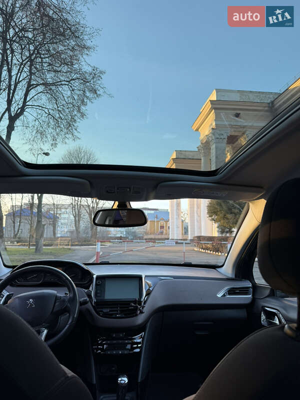 Внедорожник / Кроссовер Peugeot 2008 2015 в Староконстантинове