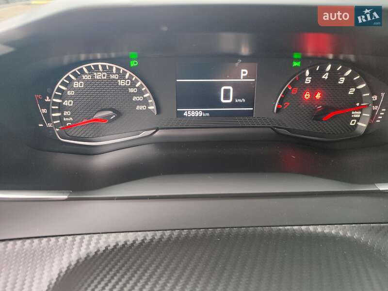 Позашляховик / Кросовер Peugeot 2008 2020 в Львові