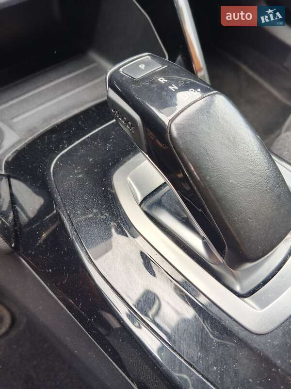 Позашляховик / Кросовер Peugeot 2008 2020 в Полтаві