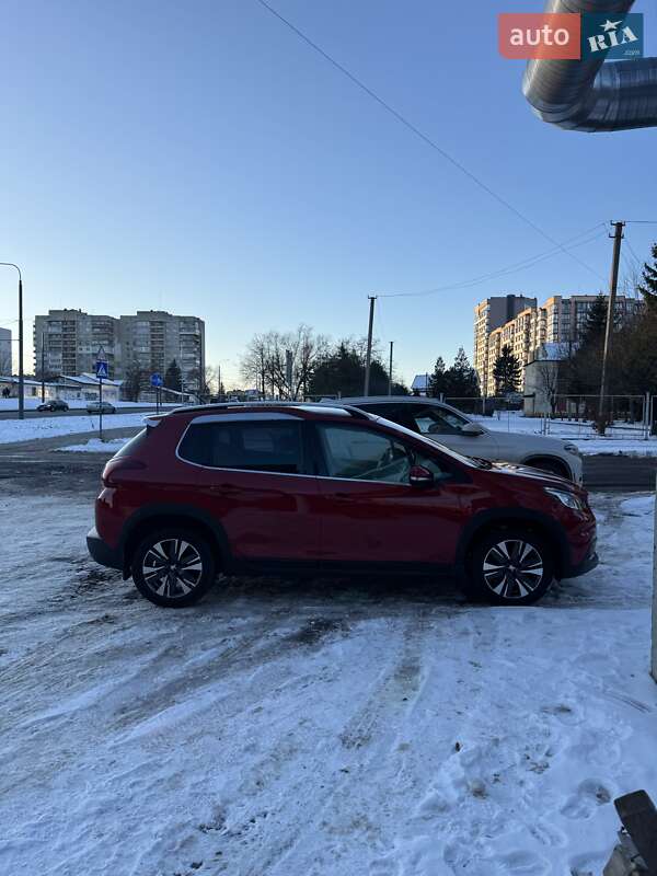 Позашляховик / Кросовер Peugeot 2008 2017 в Львові