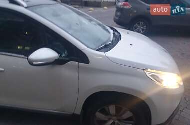 Внедорожник / Кроссовер Peugeot 2008 2015 в Запорожье