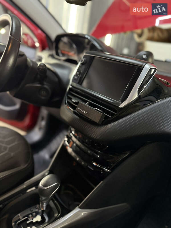 Позашляховик / Кросовер Peugeot 2008 2018 в Києві