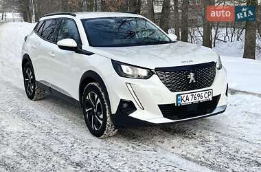 Внедорожник / Кроссовер Peugeot 2008 2020 в Киеве