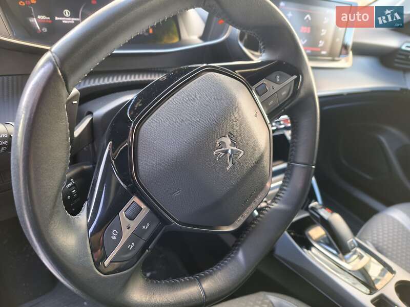 Внедорожник / Кроссовер Peugeot 2008 2020 в Луцке