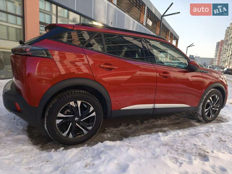 Внедорожник / Кроссовер Peugeot 2008 2020 в Луцке