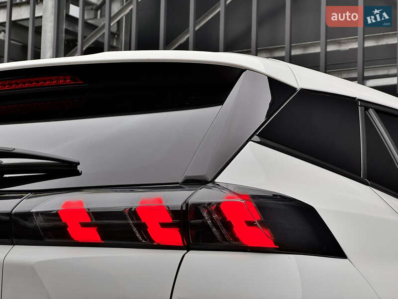 Внедорожник / Кроссовер Peugeot 2008 2021 в Киеве