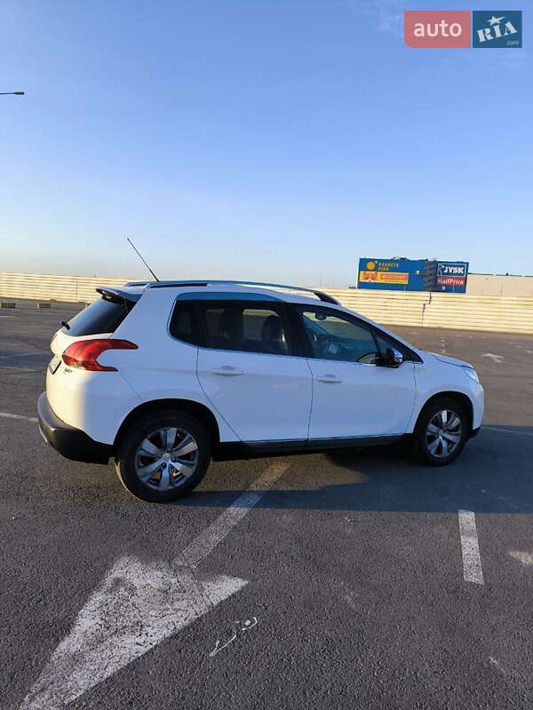 Внедорожник / Кроссовер Peugeot 2008 2014 в Львове