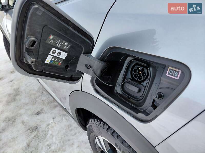 Внедорожник / Кроссовер Peugeot 2008 2021 в Шостке