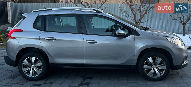 Внедорожник / Кроссовер Peugeot 2008 2016 в Шепетовке