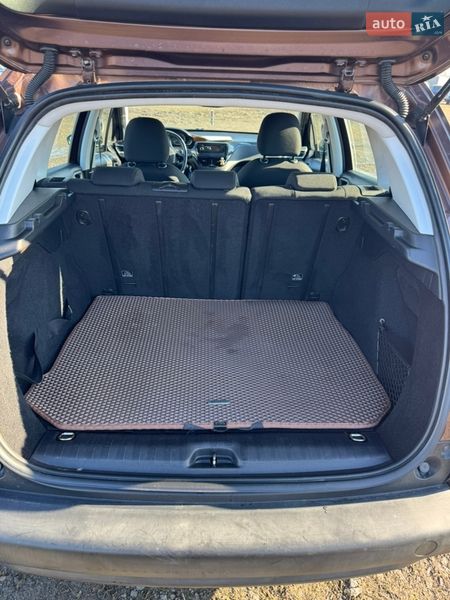 Позашляховик / Кросовер Peugeot 2008 2013 в Львові