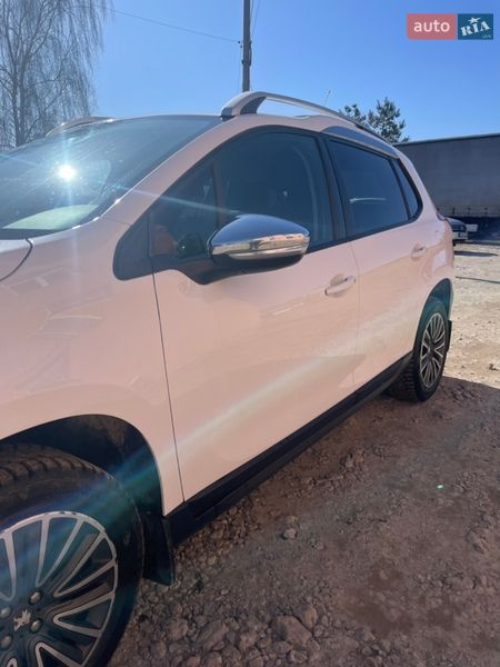 Внедорожник / Кроссовер Peugeot 2008 2014 в Львове