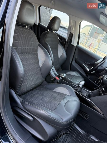 Внедорожник / Кроссовер Peugeot 2008 2017 в Тернополе