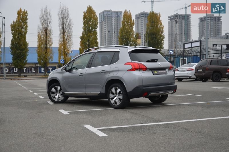 Внедорожник / Кроссовер Peugeot 2008 2016 в Киеве
