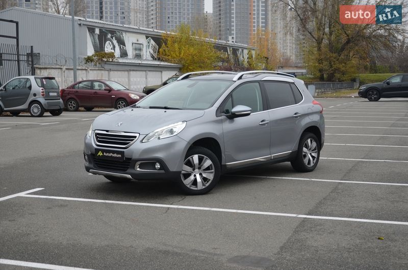 Внедорожник / Кроссовер Peugeot 2008 2016 в Киеве