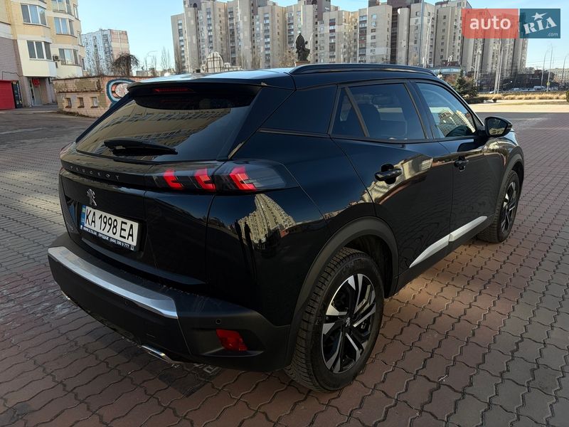 Внедорожник / Кроссовер Peugeot 2008 2021 в Киеве