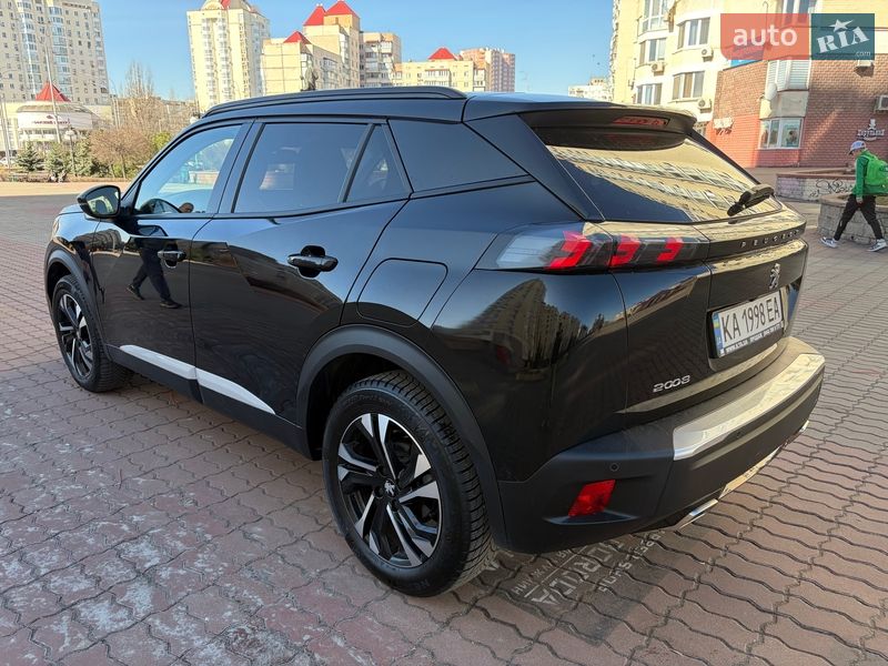 Внедорожник / Кроссовер Peugeot 2008 2021 в Киеве