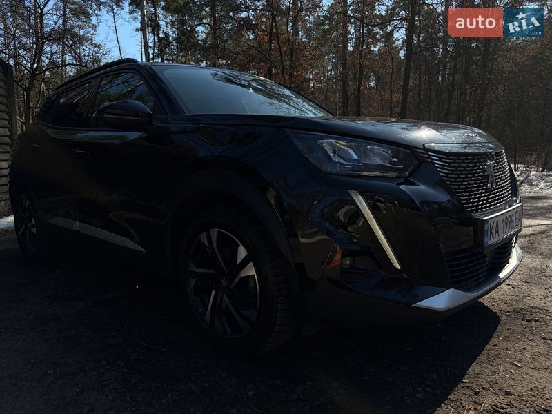 Внедорожник / Кроссовер Peugeot 2008 2021 в Киеве