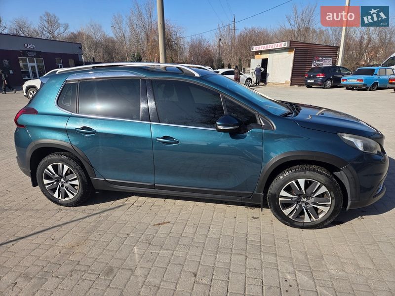 Внедорожник / Кроссовер Peugeot 2008 2016 в Запорожье
