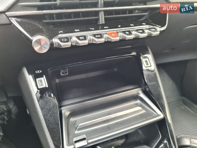 Внедорожник / Кроссовер Peugeot 2008 2020 в Виннице фото 42 Внедорожник / Кроссовер Peugeot 2008 2020 в Виннице