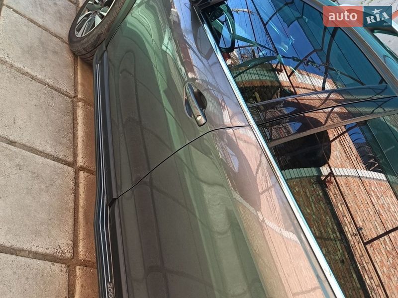 Внедорожник / Кроссовер Peugeot 2008 2016 в Николаеве