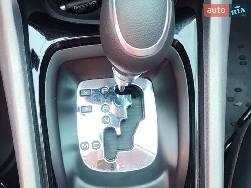 Внедорожник / Кроссовер Peugeot 2008 2016 в Николаеве