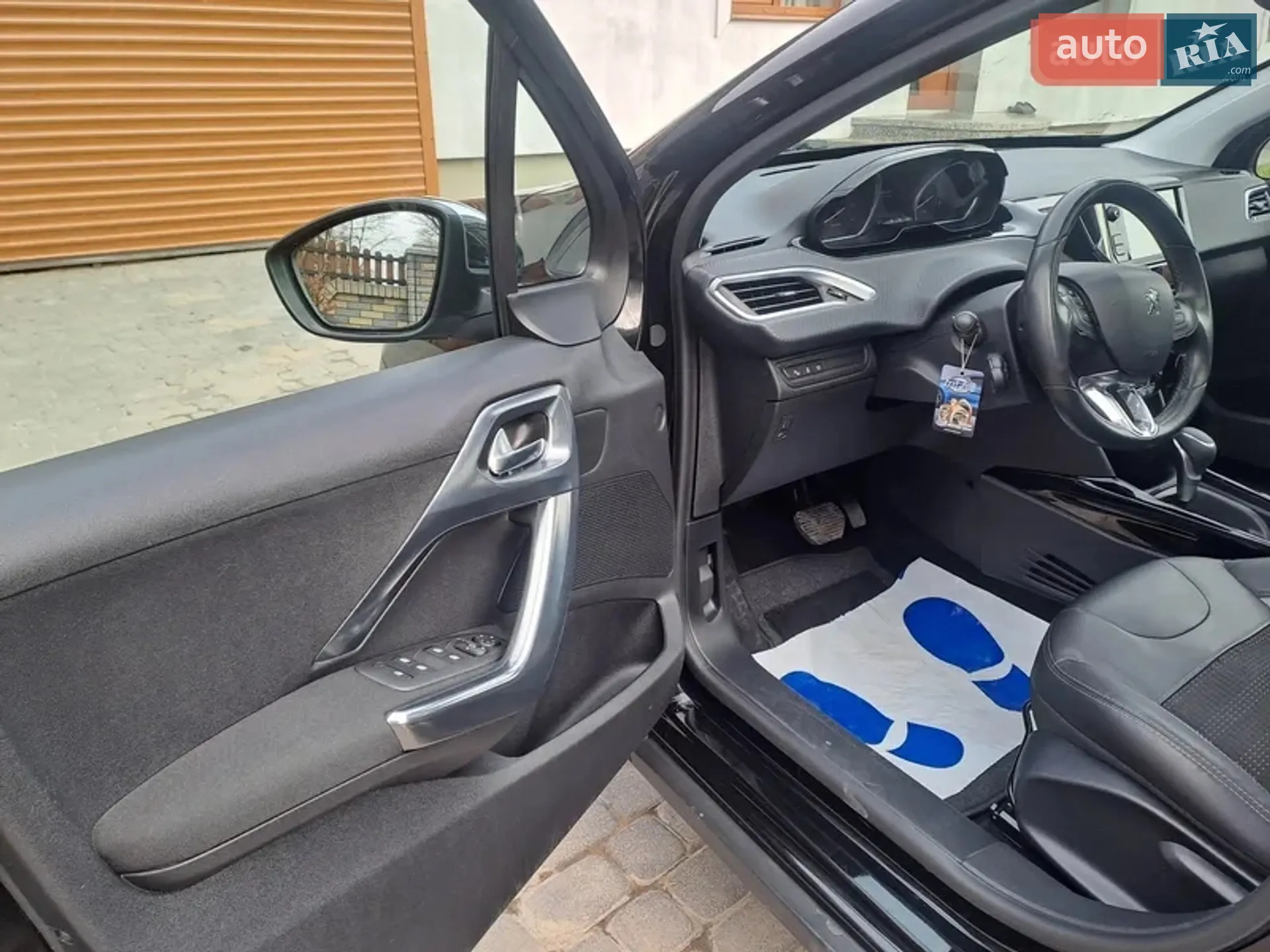 Peugeot 2008 2015 VIN VF3CUHNZTFY151347 фото оголошення 7 з 16