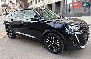 Внедорожник / Кроссовер Peugeot 2008 2021 в Киеве