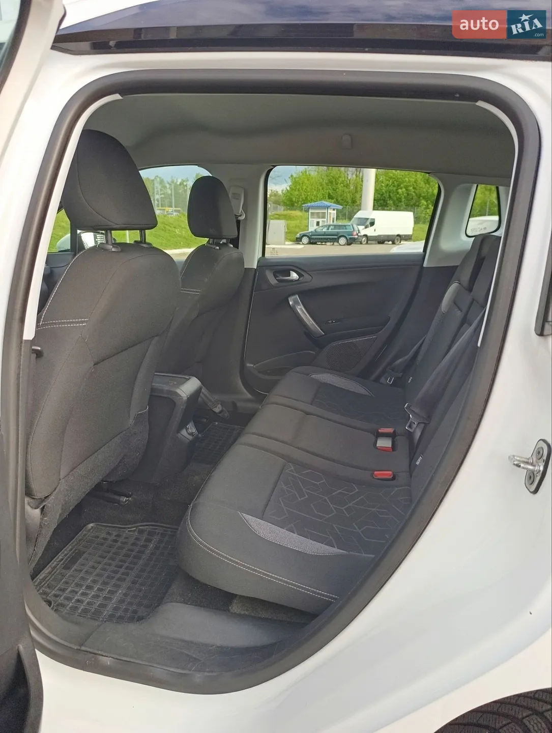 2018 Peugeot 2008 - мініатюра 12