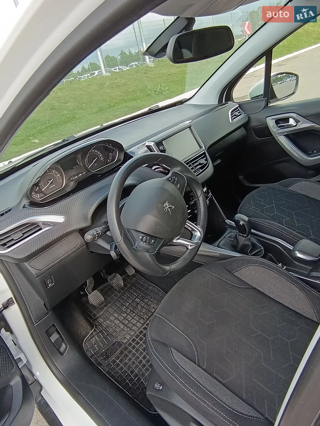 2018 Peugeot 2008 - мініатюра 15