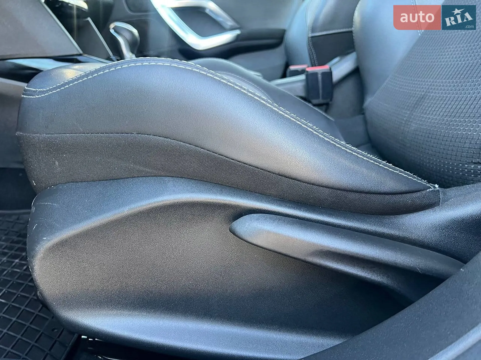 2019 Peugeot 2008 - мініатюра 20