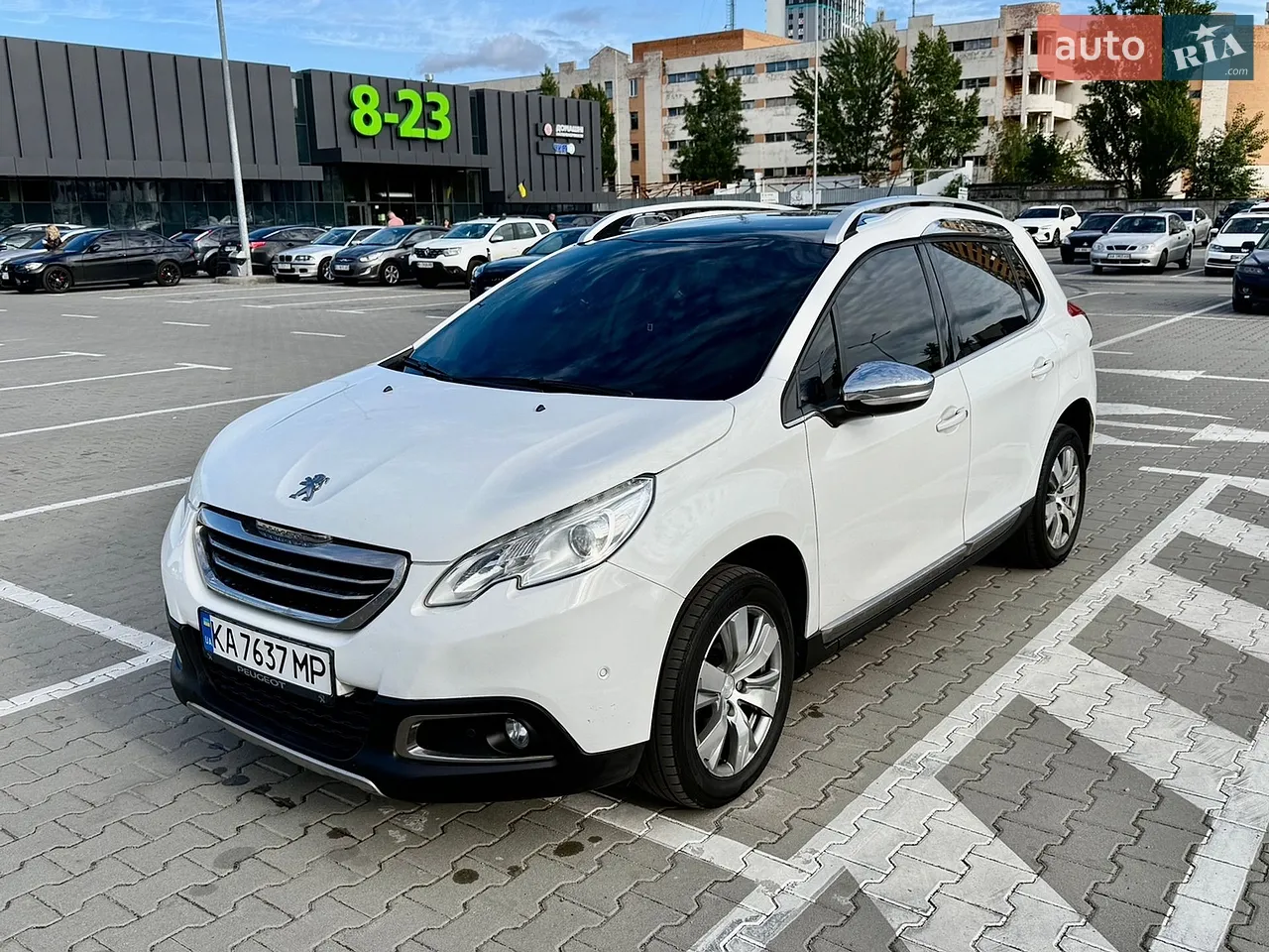 2015 Peugeot 2008 - мініатюра 12