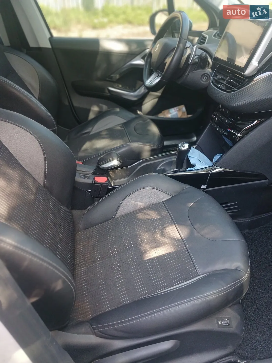 2015 Peugeot 2008 - мініатюра 8