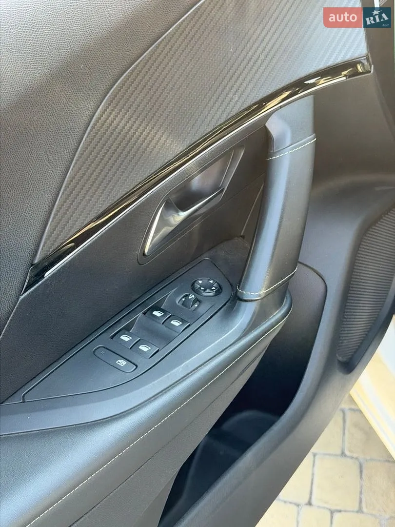 2020 Peugeot 2008 - мініатюра 17