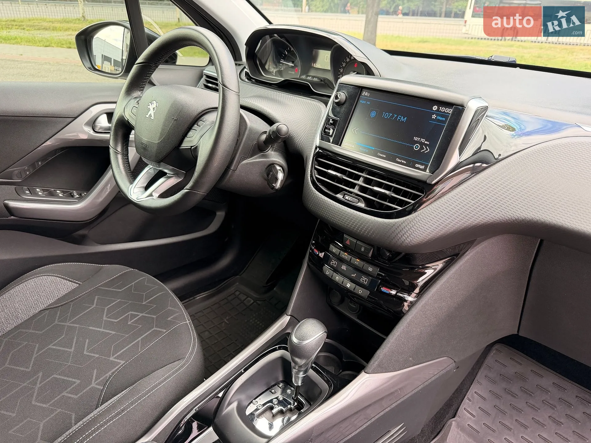 2019 Peugeot 2008 - мініатюра 26