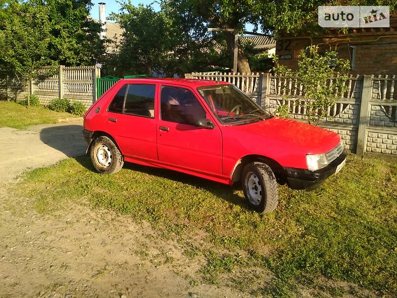 Хэтчбек Peugeot 205 1985 в Виннице