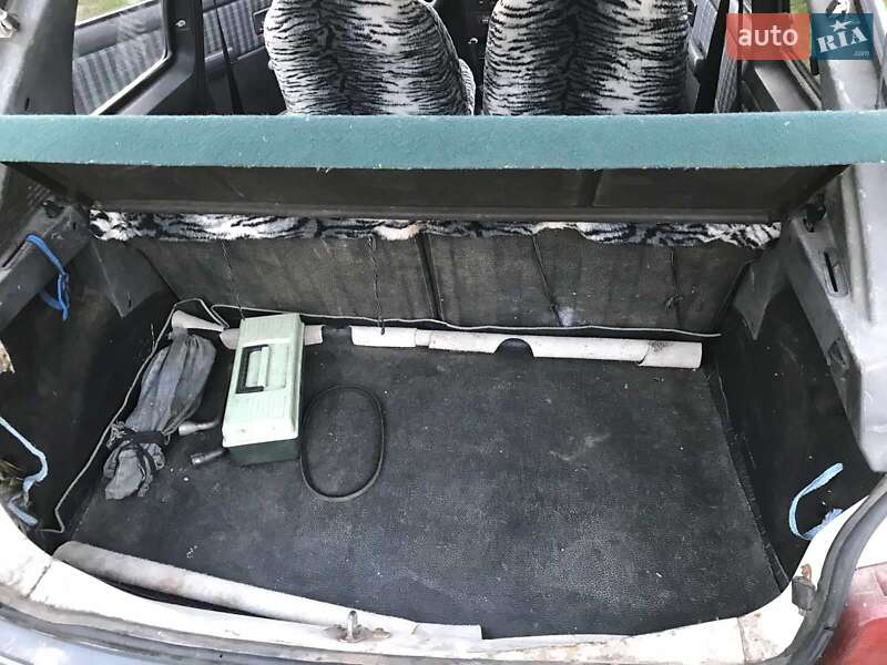 Хетчбек Peugeot 205 1988 в Яворові