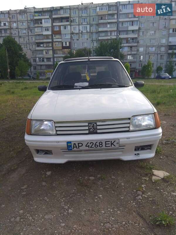 Хэтчбек Peugeot 205 1988 в Запорожье