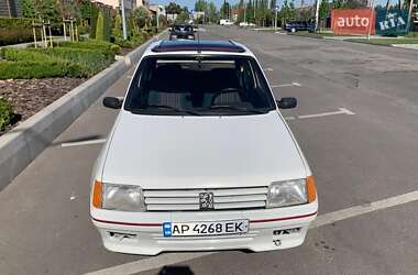 Хетчбек Peugeot 205 1988 в 