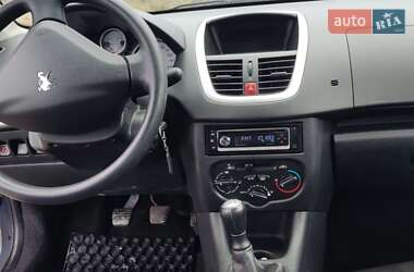 Хэтчбек Peugeot 206 plus 2012 в 