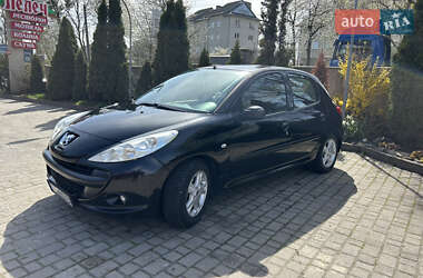 Хэтчбек Peugeot 206 plus 2011 в 