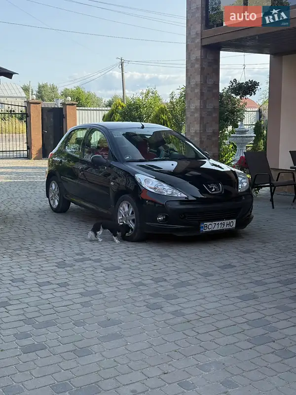 Peugeot 206+ 2011