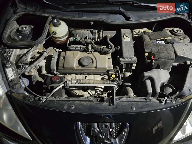 Хетчбек Peugeot 206+ 2012 в Києві фото 17 Хетчбек Peugeot 206+ 2012 в Києві