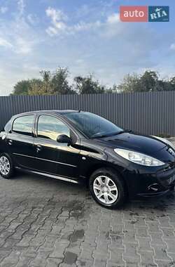 Хэтчбек Peugeot 206 plus 2010 в Шептицькому