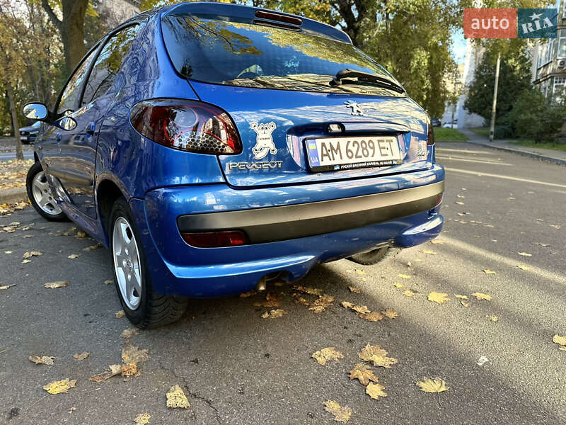 Хетчбек Peugeot 206+ 2012 в Києві фото 9 Хетчбек Peugeot 206+ 2012 в Києві