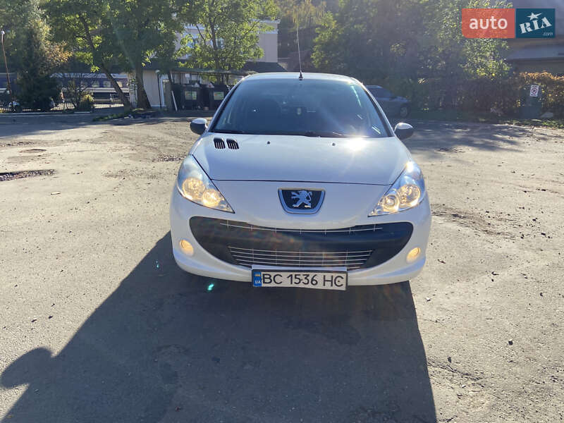Хетчбек Peugeot 206+ 2010 в Львові