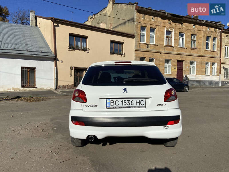 Хетчбек Peugeot 206+ 2010 в Львові