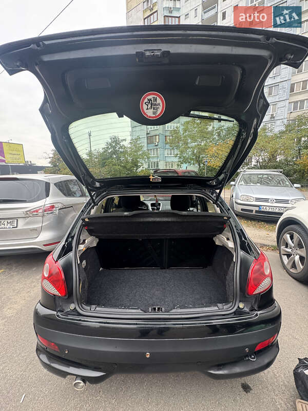 Хэтчбек Peugeot 206 plus 2011 в Киеве фото 16 Хэтчбек Peugeot 206 plus 2011 в Киеве