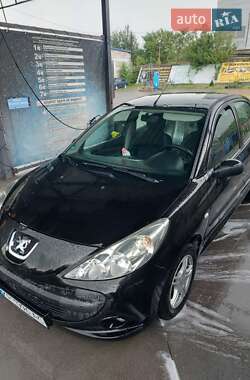 Хэтчбек Peugeot 206 plus 2010 в Запорожье