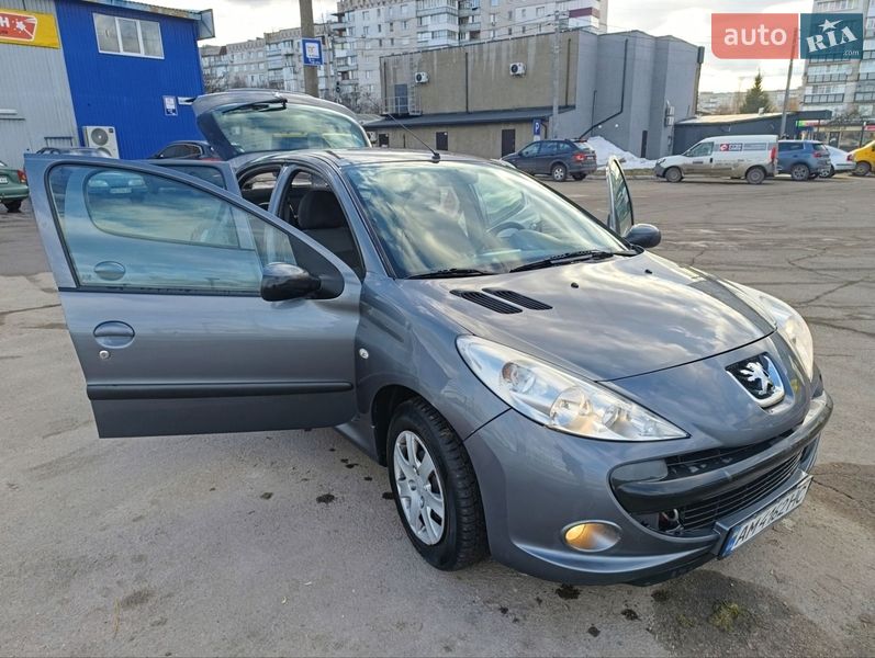Peugeot 206 plus 2010